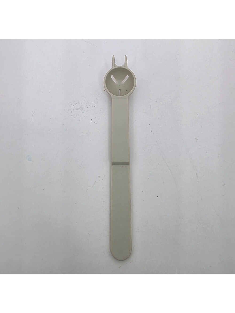 Vintage Tupperware Olive Picker Pickle Fork Spoon Gadget #1450 Light Beige